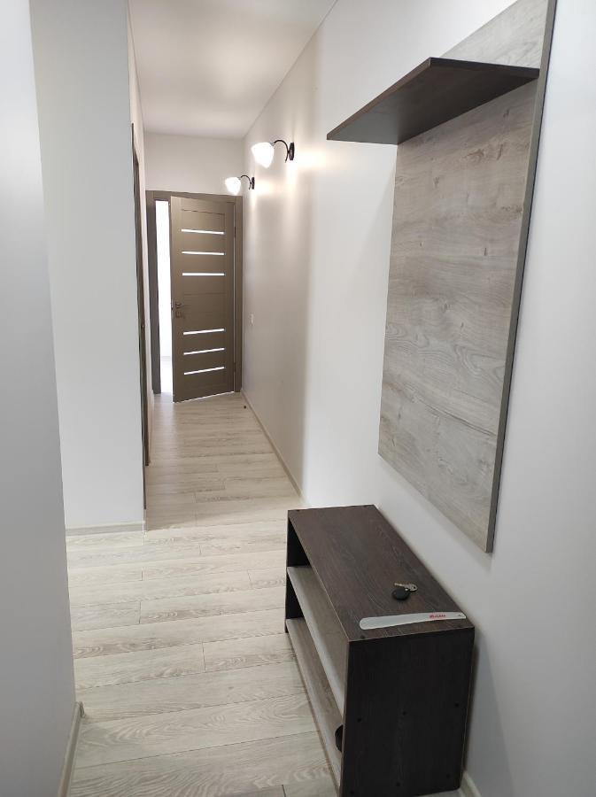 2 Комнатная С Новым Ремонтом, Кондиционером, В Самом Центре Rivne Extérieur photo