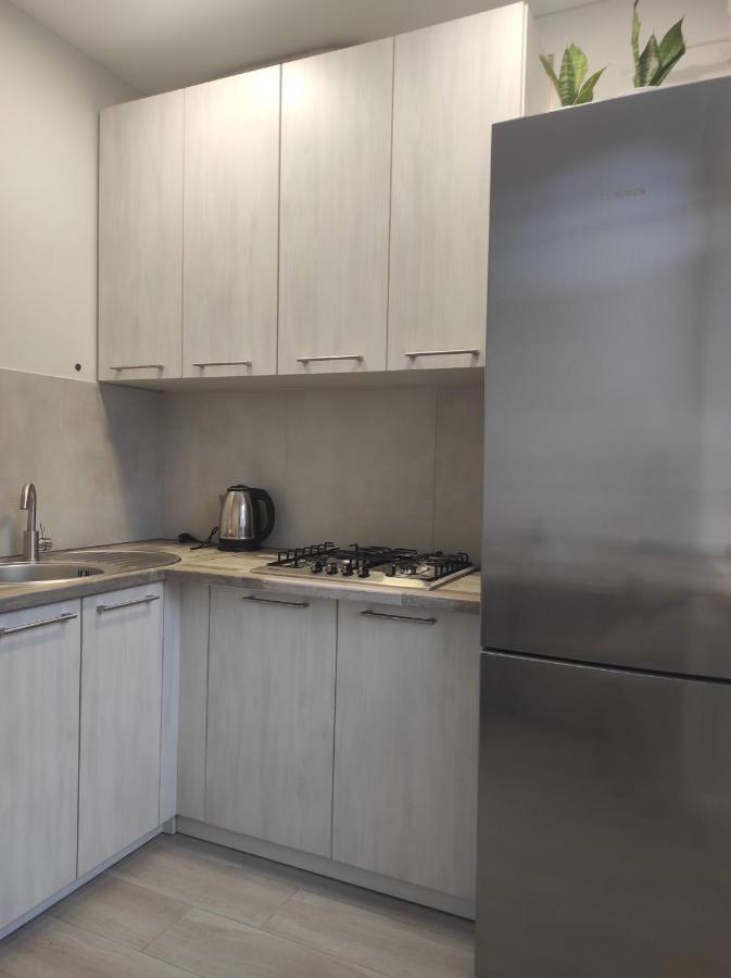 2 Комнатная С Новым Ремонтом, Кондиционером, В Самом Центре Rivne Extérieur photo